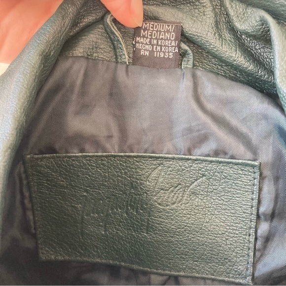 Jacqueline Ferrar | Forest Green Jade Vintage 80s Oversized Leather Jacket - Picture 6 of 7